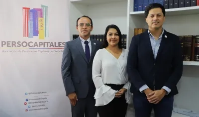 Andrés Villabona, Personero de Tunja, Vicepresidente; Juliana Ríos, Personera de Armenia, secretaria general y Miguel Alzate, Personero de Barranquilla, Presidente de Persocapitales.