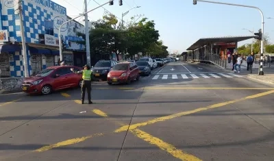Policía de Tránsito en las calles. 