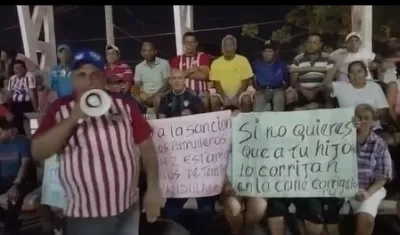 Algunos de los vecinos que protestaron.