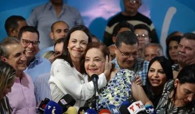 María Corina Machado y Corina Yonis.