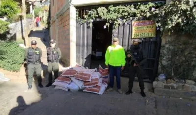 Parte de los explosivos incautados en Medellín