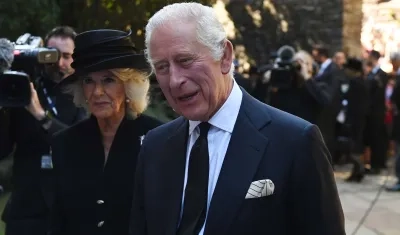 Carlos III, rey de Inglaterra, quien también padece cáncer. 