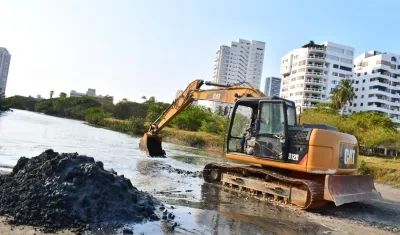La maquinaria este sábado en El Laguito