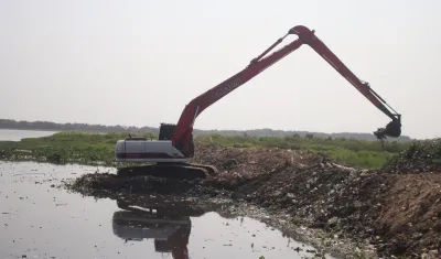 La limpieza de arroyos es necesaria para prevenir el taponamiento e inundaciones