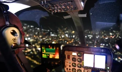 Patrullaje nocturno sobre el Valle de Aburrá