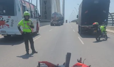El motociclista quedó muerto en el lugar del accidente. 