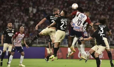 Acciones del partido de esta noche en el estadio Metropolitano. 