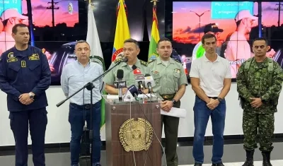 Las autoridades entregando el balance de Semana Santa. 