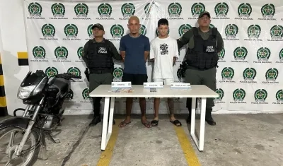 Capturados dos presuntos extorsionistas. 