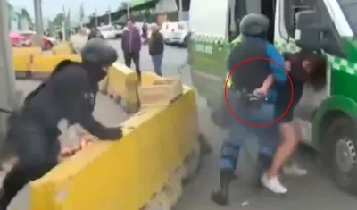Momento en el que hiere a un Policía.