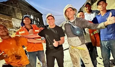 El alcalde Alejandro Char supervisando las obras. 