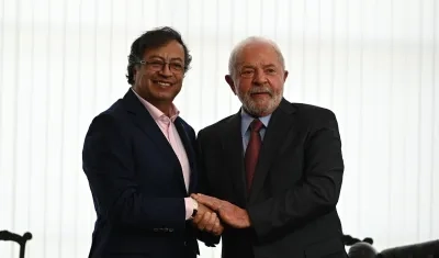 El presidente de Brasil, Luiz Inácio Lula da Silva, y su colega de Colombia, Gustavo Petro