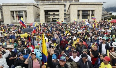 Manifestantes se reunieron en la Plaza de Bolívar.