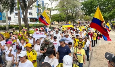 Asistentes a la marcha del 21 de Abril.