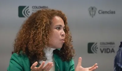 La ministra de Ciencia, Tecnología e Investigación, Ángela Yessenia Olaya Requene.