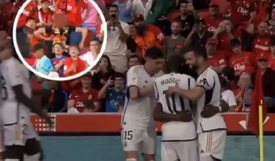 Momento del acto racista. 