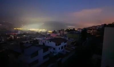 Apagones prolongados por más de cinco horas afectan a Ecuador