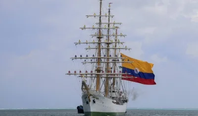 El 'ARC Gloria' llegó este lunes al puerto de Civitavecchia.