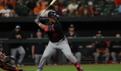 Jair Camargo en su primera aparición en el plato como pelotero de Grandes Ligas. 