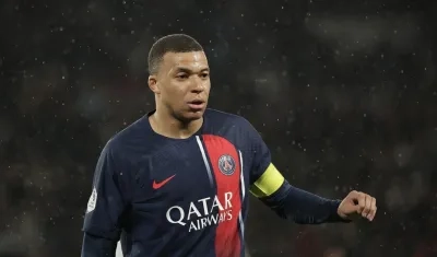 Kylian Mbappé, capitán del PSG, quien disputa su última temporada con el club francés. 