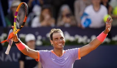 Rafael Nadal celebra tras su victoria sobre el italiano Flavio Cobolli.  