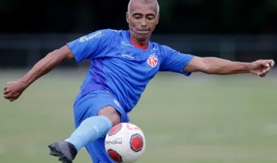 Romario sólo jugará algunos minutos de los partidos del América de Río de Janeiro. 