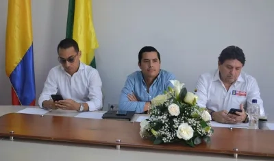 Secretario de Gobierno, Adalberto Vargas Orozco; Alcalde Municipal, Oscar Avilez; y Director de la Fiscalía Seccional Atlántico, William Fernando Orlando.