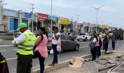 El puente peatonal entrará en funcionamiento esta semana.