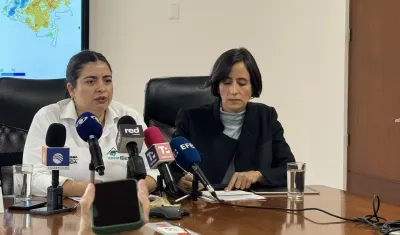 La Directora del Ideam, Ghisliane Echeverry; y la Ministra de Ambiente, Susana Muhamad. 