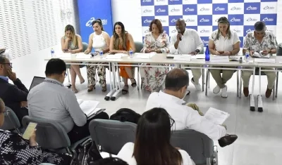 Sesión de la Comisión Primera de la Cámara de Representantes en Barranquilla.