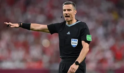 Vincic dirigió al Dortmund en el partido de vuelta por los cuartos de final contra el Atlético de Madrid.  