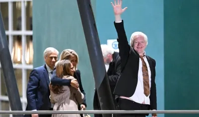 Julian Assange en su llegada a Australia.