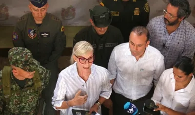 La gobernadora del Valle del Cauca, Dilian Francisca Toro, y el alcalde de Cali, Alejandro Eder.