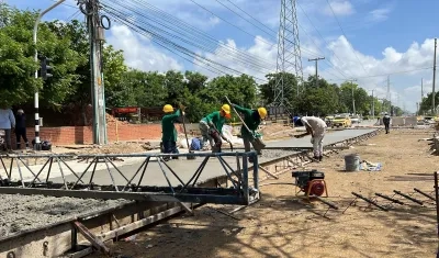 Obras en la calle 30, en el sector de 'Tauro'. 