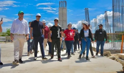 El alcalde Char visitando Villas de San Pablo II.