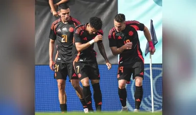 Luis Diaz y Rafael Santos Borré, un festejo a ritmo de baile