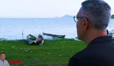 El periodista Jorge Cura en el embalse del Guájaro