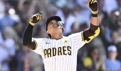 Por segunda vez en Grandes Ligas, Dónovan Solano conectó dos jonrones en un juego.