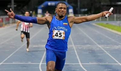 Jhonny Rentería impuso nuevo récord nacional con 9.97 segundos. 