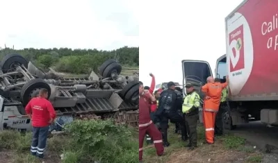 El vehículo cargado con alimentos volcado este viernes en Tasajera