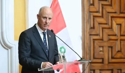 El canciller peruano, Javier González-Olaechea.