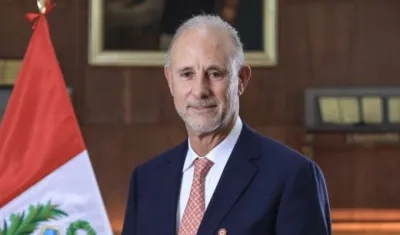  Canciller peruano, Javier González-Olaechea. 