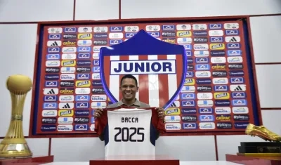 Carlos Bacca continuará en Junior. 