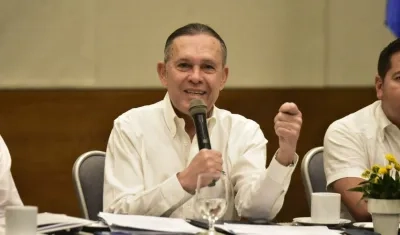 Efraín Cepeda, presidente del Senado.