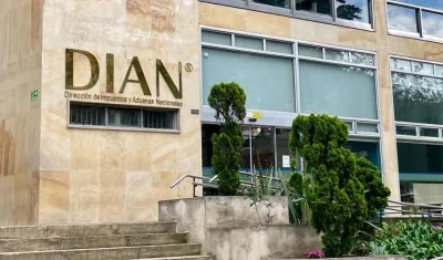 Fachada de la DIAN en Bogotá.