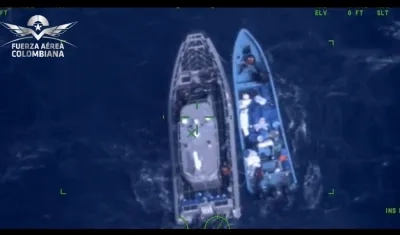 Lancha interceptada donde llevaban la droga. 