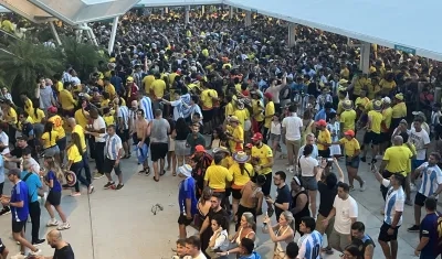 Los disturbios en las entradas.