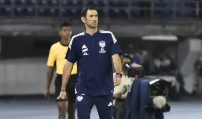 Arturo Reyes, técnico del Junior, durante el partido contra Boyacá Chicó. 