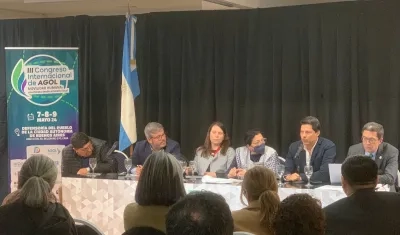 Personero de Barranquilla, Miguel Alzate, en el encuentro realizado en Buenos Aires. 