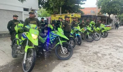 Uniformados de la Mesan. 